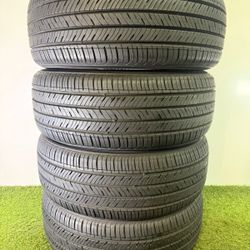 V33  215 55 17 94V  Kumho  Solus TA 31+  4 Used Tires  95% Life 