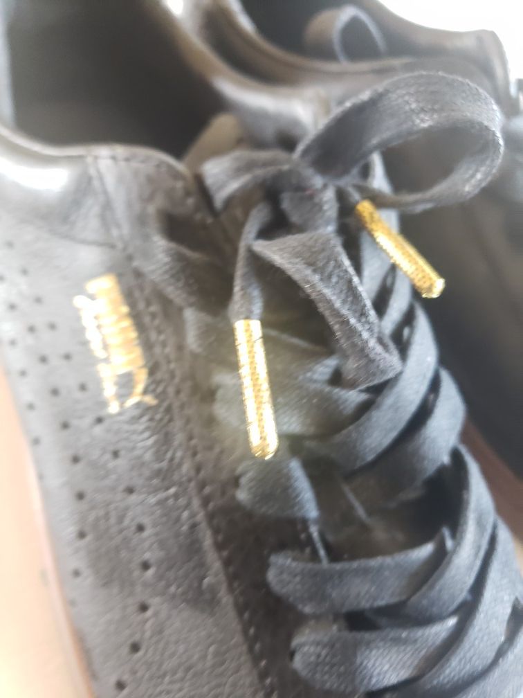 Mens pumas size10
