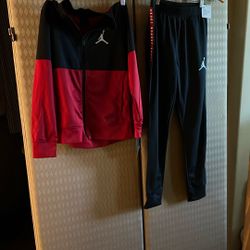 Jordan 2 Pc Boys Medium (10/12 Boys) Track Suit - New 