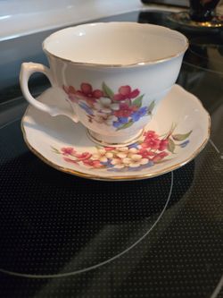 Bone China Floral Porcelain Tea Cup and Saucer Set
