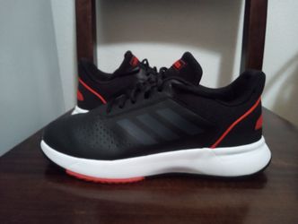 Like New Adidas Size 8 Men's $25