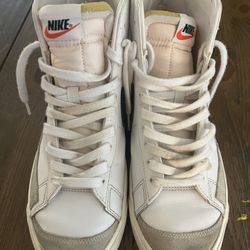 Nike Blazer Mid 77