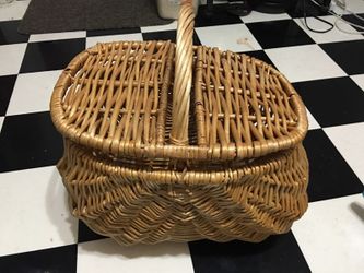Picnic basket
