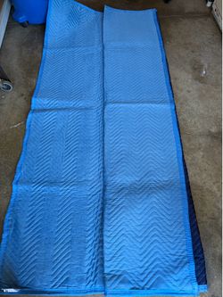 Moving blankets heavy duty
