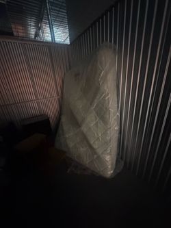 Free Queen Mattress and Box spring