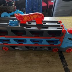 Hot Wheels Speed Track Truck Vehicle Playset