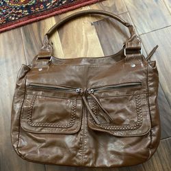 price Drop!!! Nice Brown Purse With Many Zipper Pockets And Snap Pockets