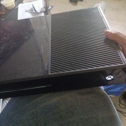 Only staying at 60 until 1pm Xbox one 1Tb  with controller headset and games power cords and HDMI included