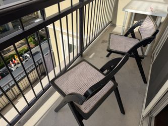 2 Chairs