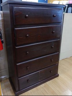 Five drawers jumbo dresser