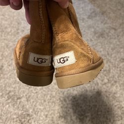 UGG Size 8 Kids