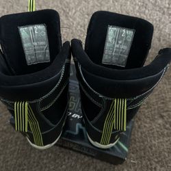 K2 Snowboard Boots Kids Size 2