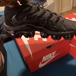 Vapor Max Plus 155$ Size10.5