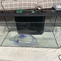 Fluval 32.5 Gallon Fish Tank, everything included has scratches