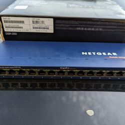 NEW Netgear 16 Port switch