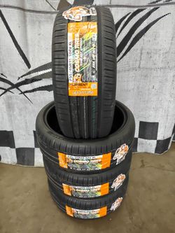 235/35r20 "Brand New" Cosmo Kurrent All Season Tires (70,000 mile warranty)