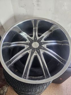 For sale 24" rims. All 4 available.
