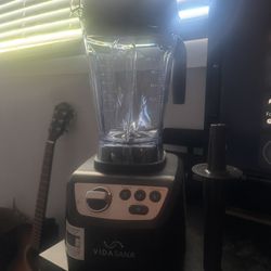 Princess House Vida Sana High-Power Blender Black