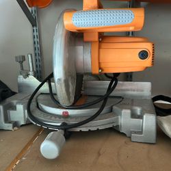 Saw Good Working Condition Just Don’t Use Any More 