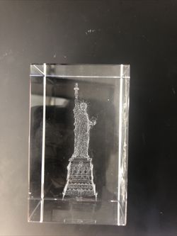 Statue Of Liberty Paperweight Acrylic Laser Carved