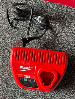 Milwaukee 12v charger