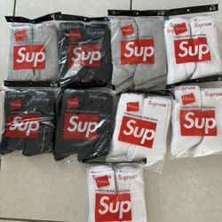 Supreme Socks 