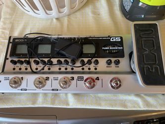 SALE! ZOOM G5 Tube Booster Pedal W/Power Supply