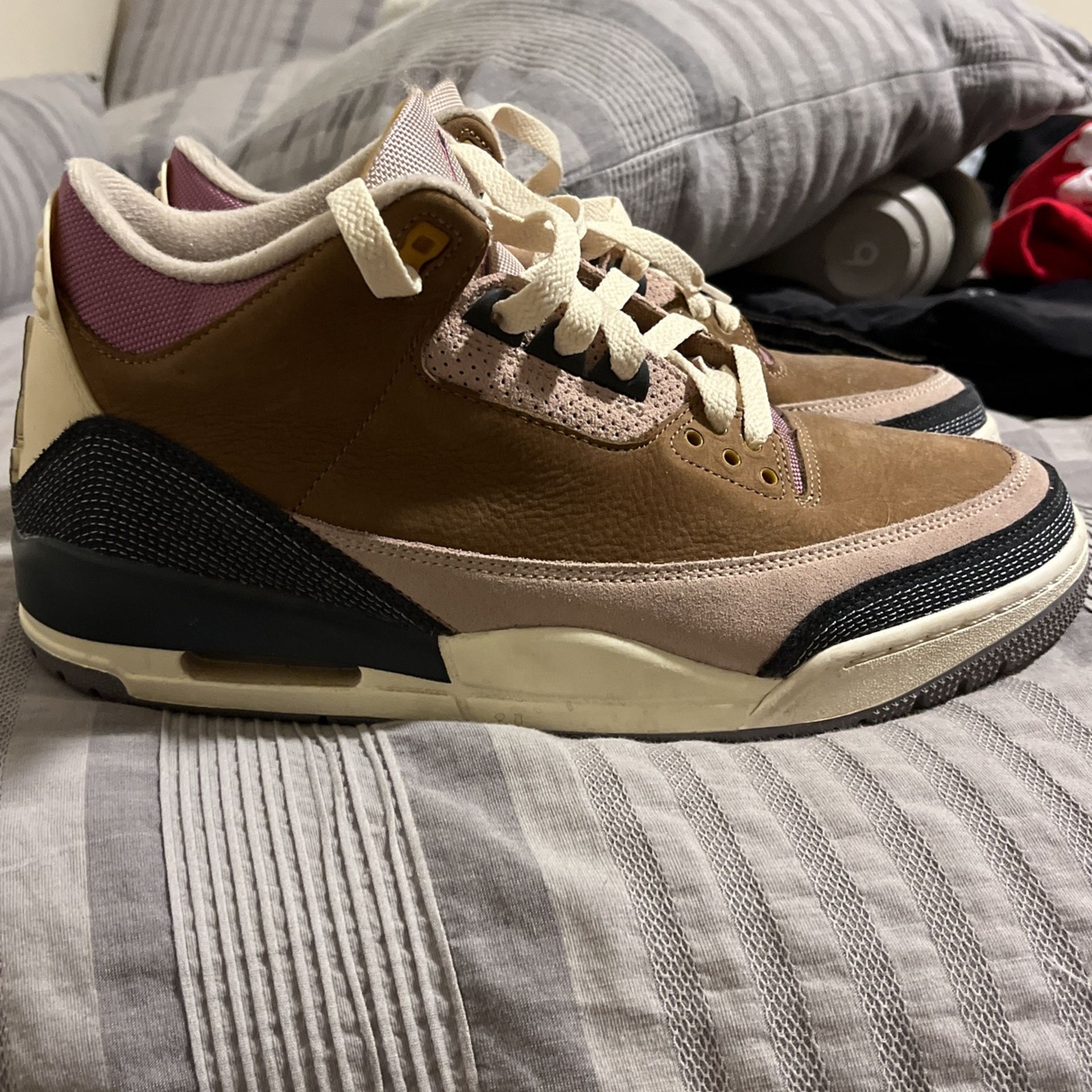 Jordan 3s 