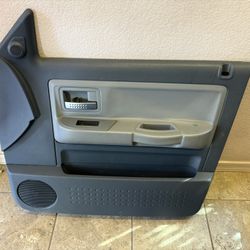 Door Panel For 2005 Dodge Dakota  Passenger Side 