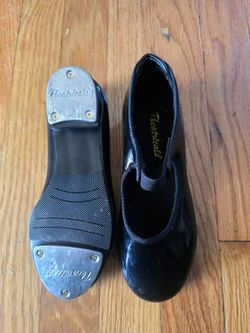 Tap shoes, girls 13.5