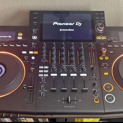 PIONEER DJ OPUS QUAD
Professional 4-Channel