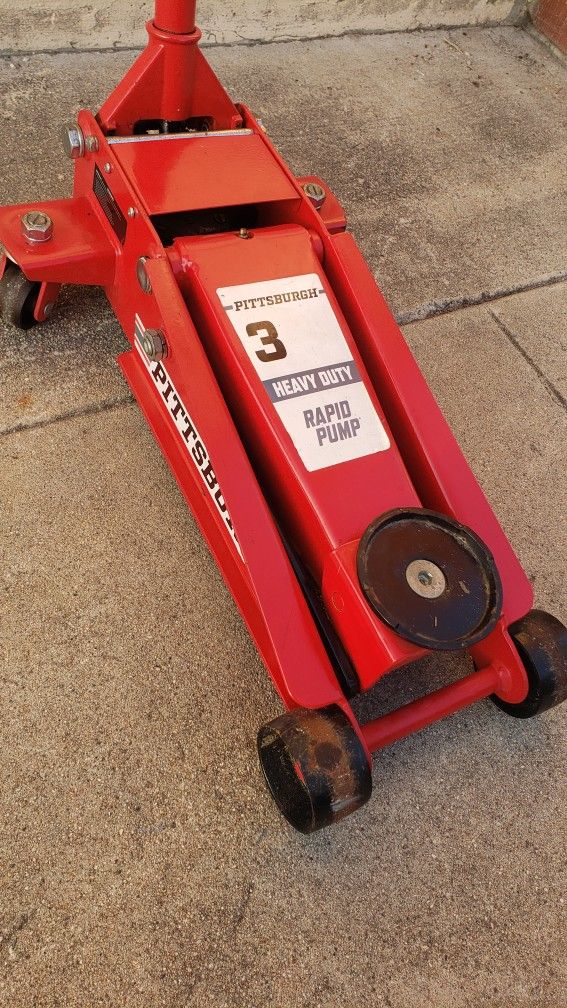 PITTSBURGH 3 Ton Heavy Duty Floor Jack