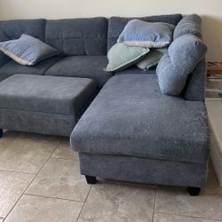 Sectional With Storage Ottoman 