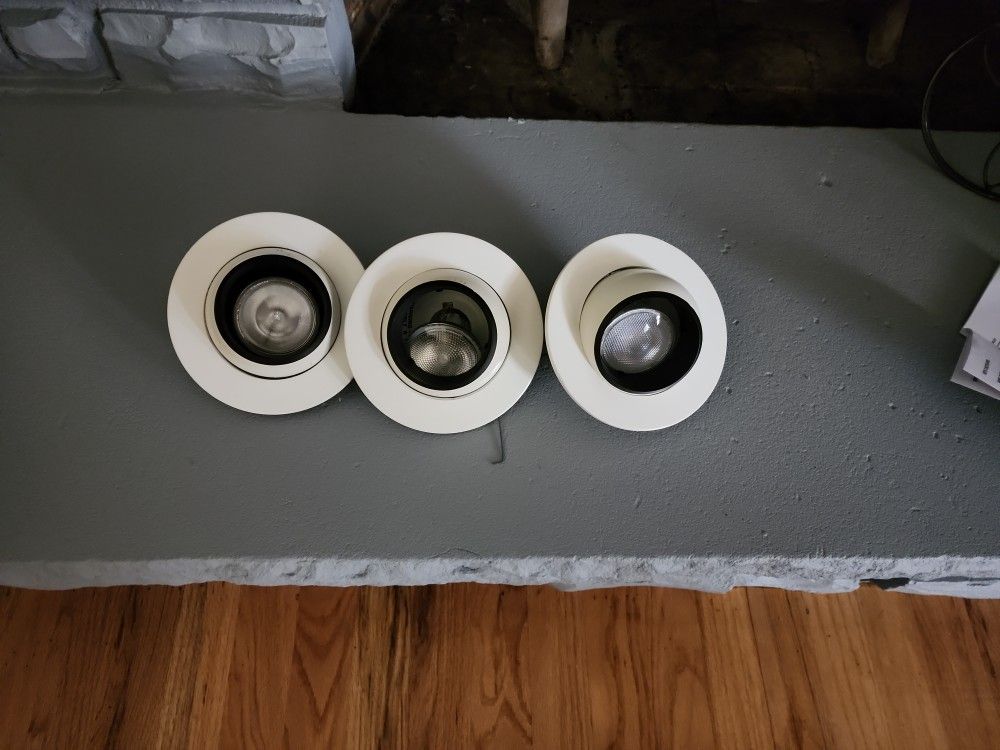 LIGHT CAN TRIM PIECES