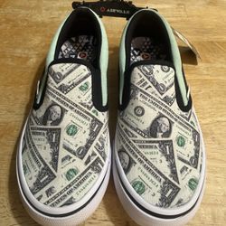 Airwalk Slip On Kids Shoes Size 3