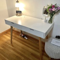 White Desk