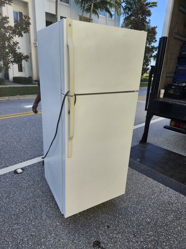 Ge Refrigerator