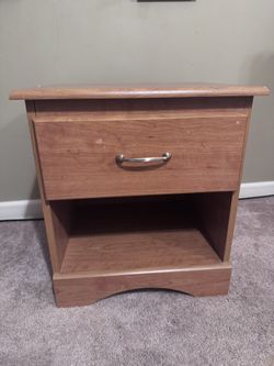 Small Night Stand Bedside Table With Brown Wood Pullout Drawer