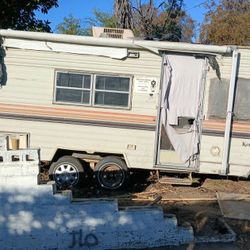 1984 Komfort Mobile Trailer 16 Feet Long 8 Feet Wide