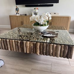 Manhattan coffee table