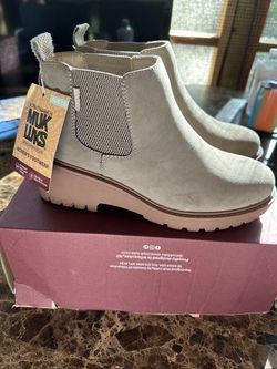 MUK LUKS Women’s Ankle Boots, size 7.5