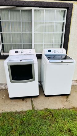 Maytag Washer and Dryer Set $150 for pair . HABLO ESPAÑOL