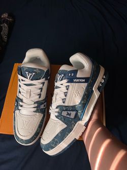 Lv trainer blue