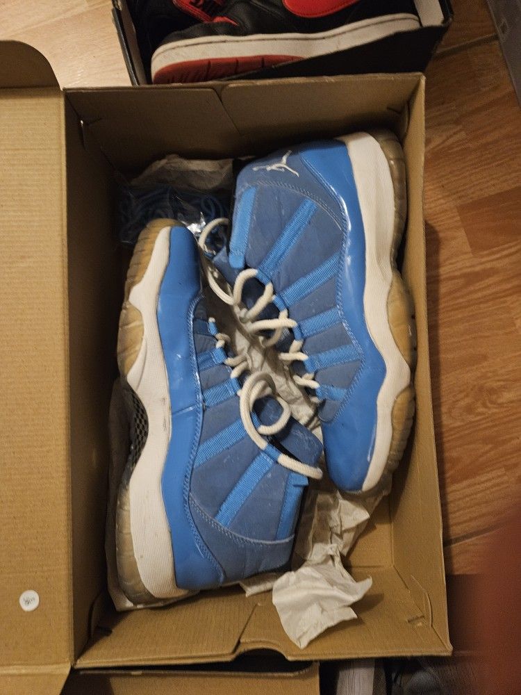 Jordan Retro Pantone 11