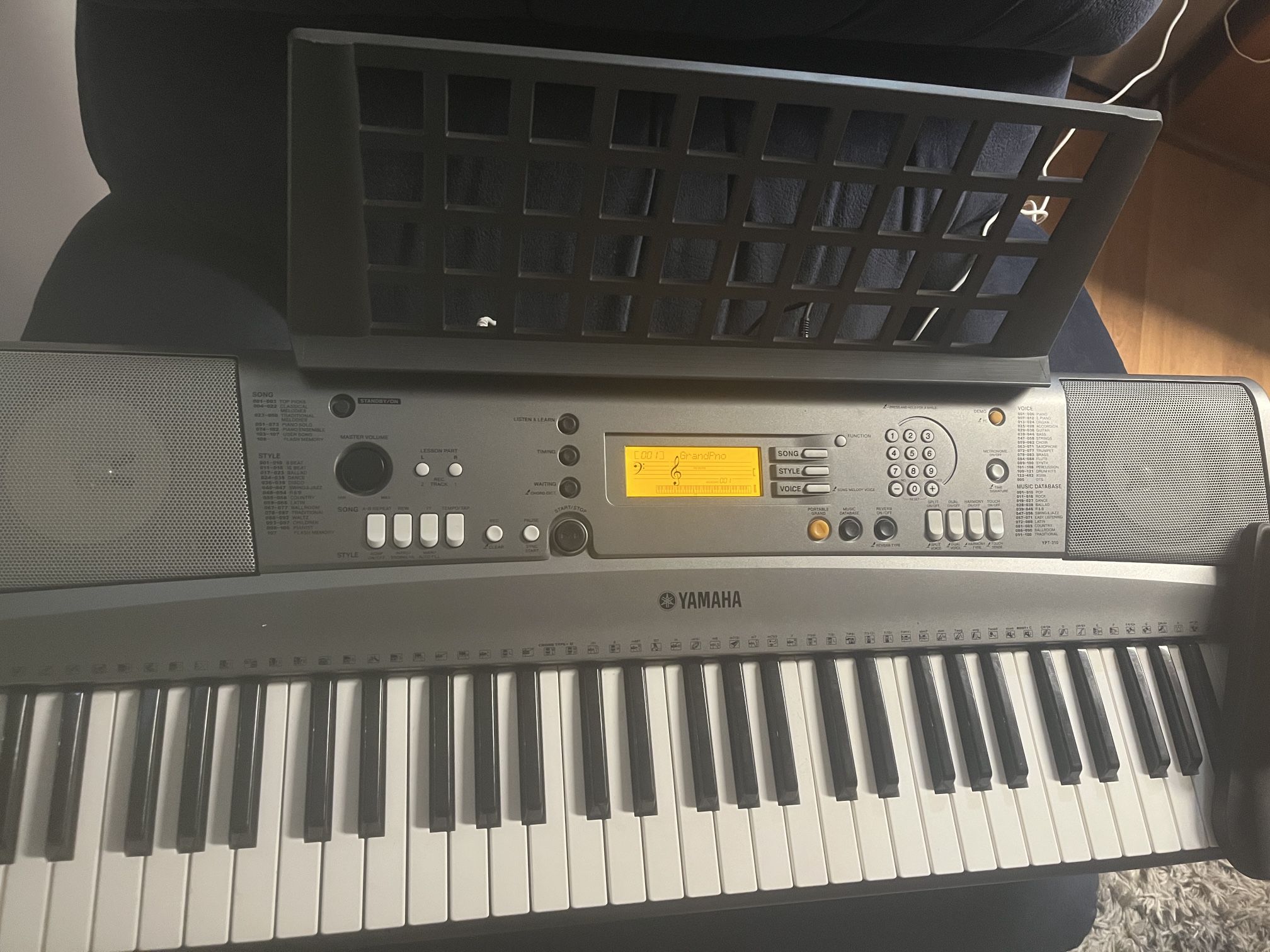 Yamaha YPT310 Keyboard