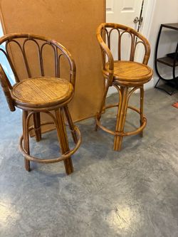 Rattan stools