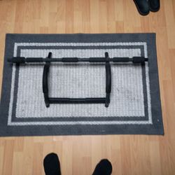 Gold's Gym Home Pull Up Bar