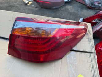 Right tail light for 2011 Lexus LS460 tail light