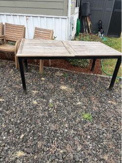 Outdoor dining table and chairs Free