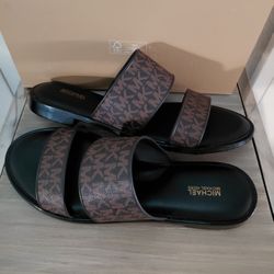 Women Michael Kors Sandal 